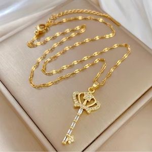 3/$15 - NWT Golden Crown Key Necklace